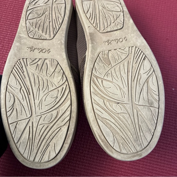 OluKai women's Dark Brown Slip-On Loafers 7.5 - Picture 6 of 9